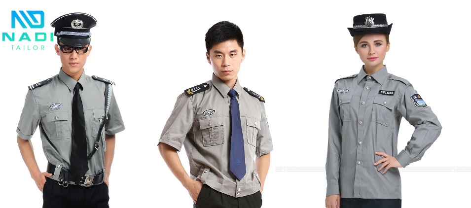 Màu xám giản dị, nghiêm trang và mát mẻ, đây chính là màu được ưa chuộng khi may đồng phục cho nhân viên bảo vệ.