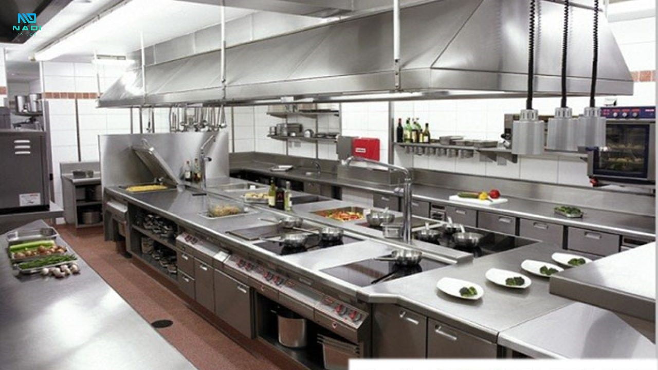 Quy định về sử dụng và bảo quản nguyên liệu, dụng cụ chế biến trong nhà bếp 5 sao